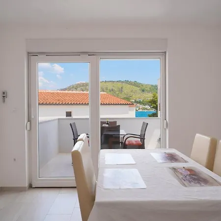 Lejlighed Julija Rogoznica, 20m From The Rogoznica (Sibenik-Knin)